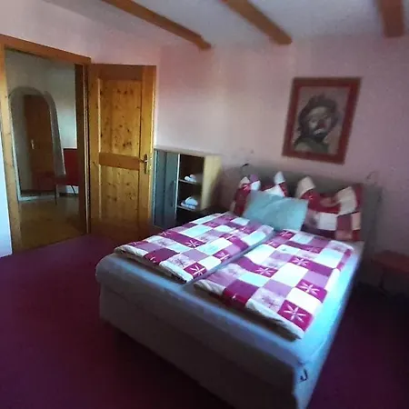 Top Apartment Apartment
